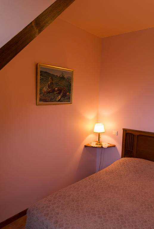 Chambres D'Hotes Sur La Courtine De Coucy Exterior photo